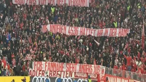 詹姆斯：中流砥柱，高效输出16分8板4助，防守端贡献全面，三分球四中二，正负值+9助力球队取胜